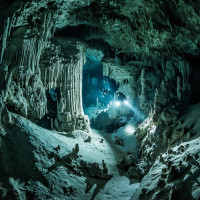 Ogroma jaskinia w Tulum, Meksyk